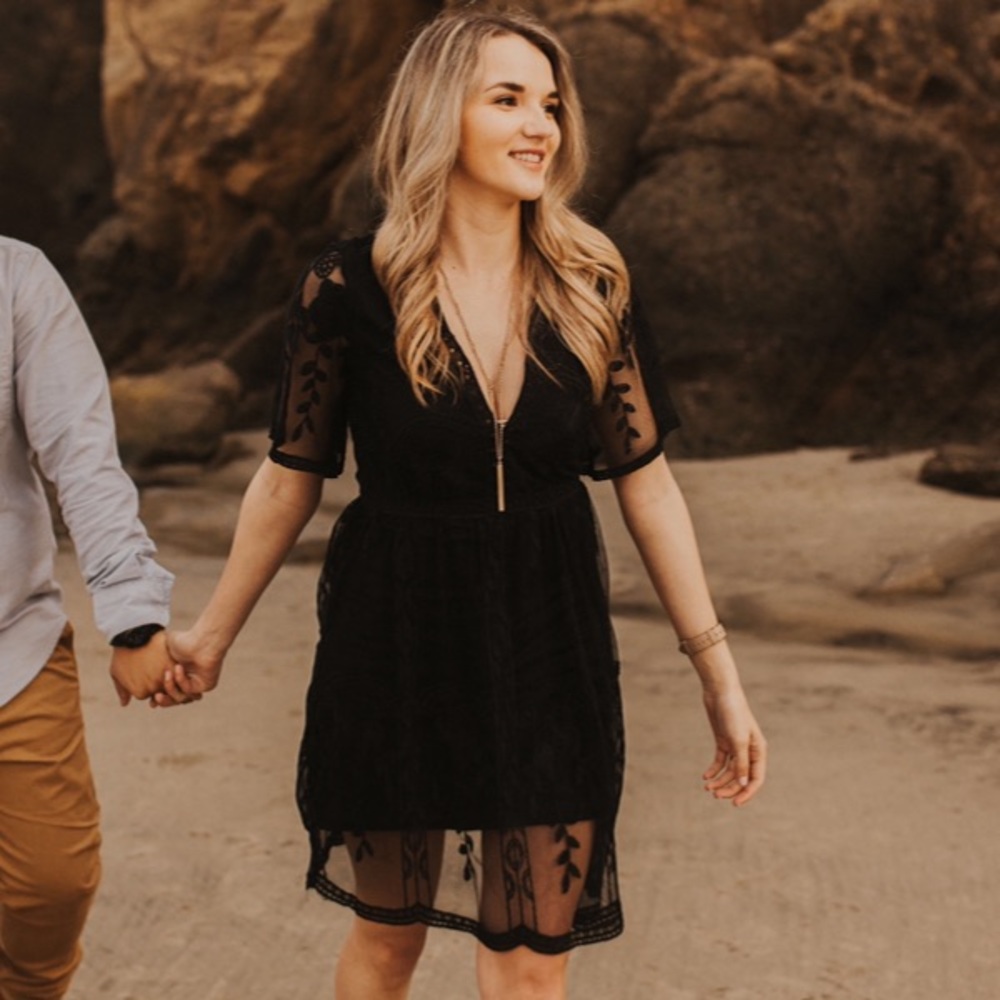 Black Lace Detailed Dress